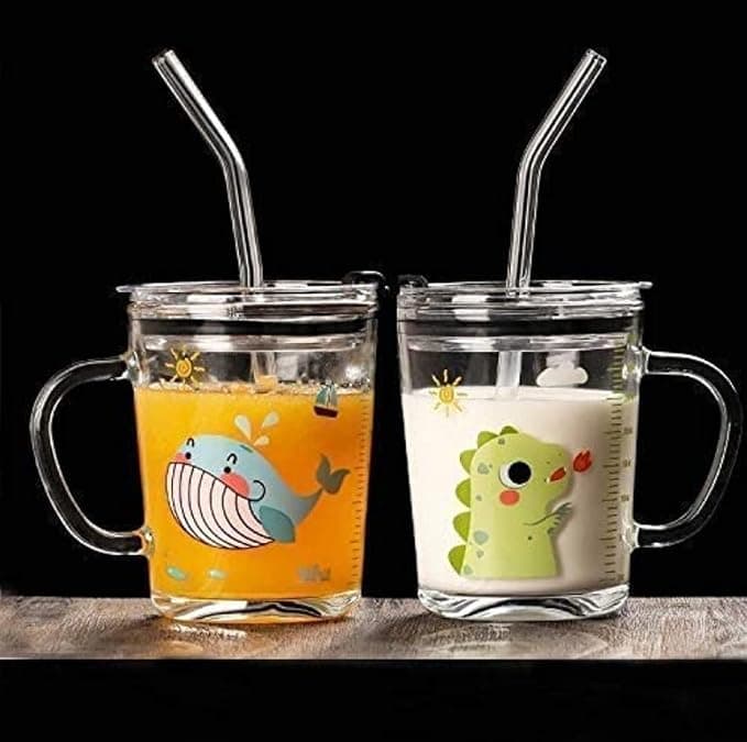 KiKiluxxa Cartoon Creative Fruit Juice Milk Straw Sipper Mug Glass Tumbler with Lid & Straw/Solid Hanlde Cup, Spill Proof Lid for Milk,Tea,Coffee Random Degien (350ml Mug, Set of 2)
